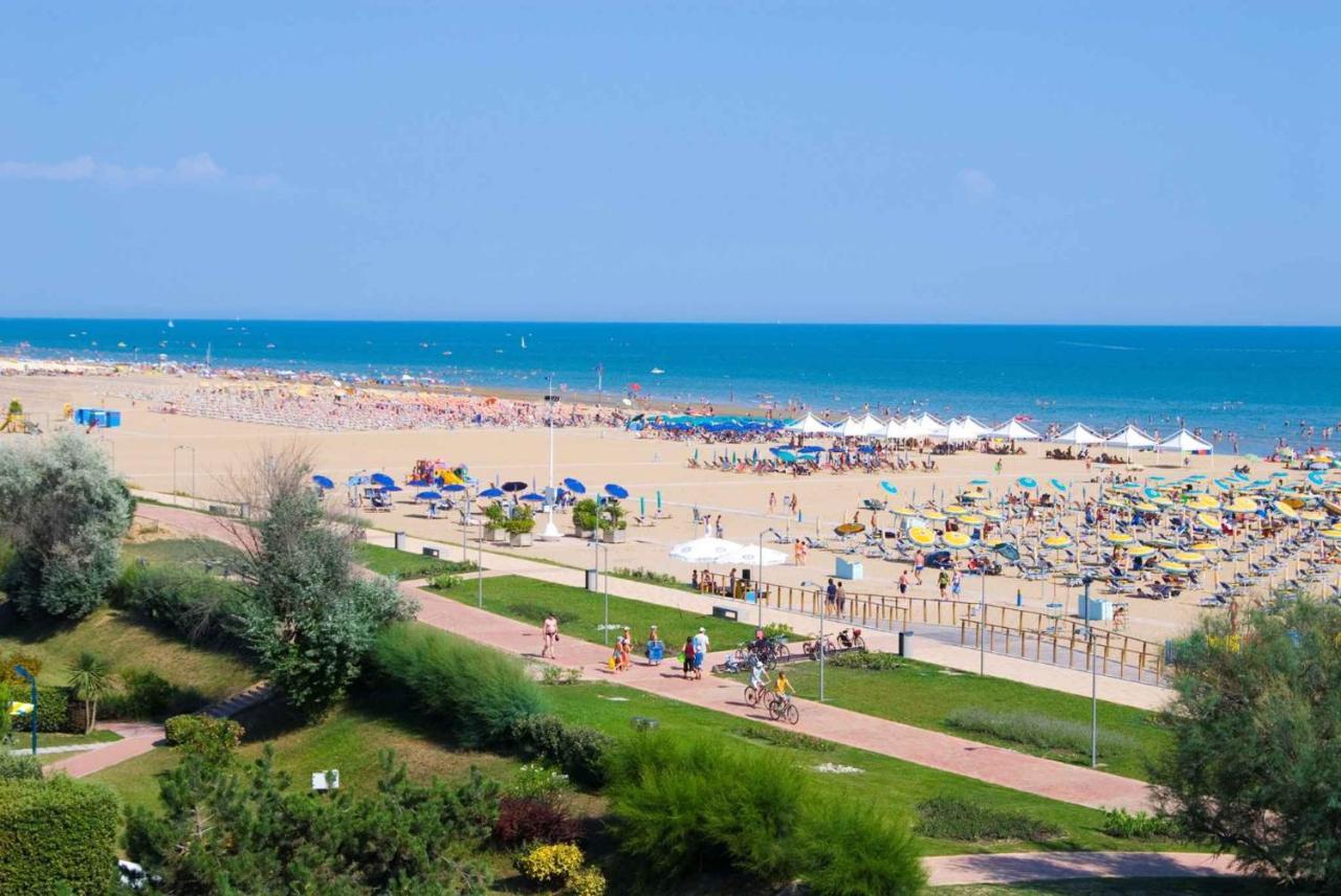 Holiday Home In Bibione 24390 エクステリア 写真